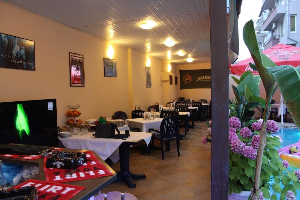 Italia Hotel Nesebar Exterior foto