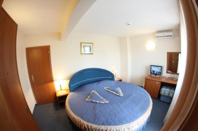 Italia Hotel Nesebar Habitación foto